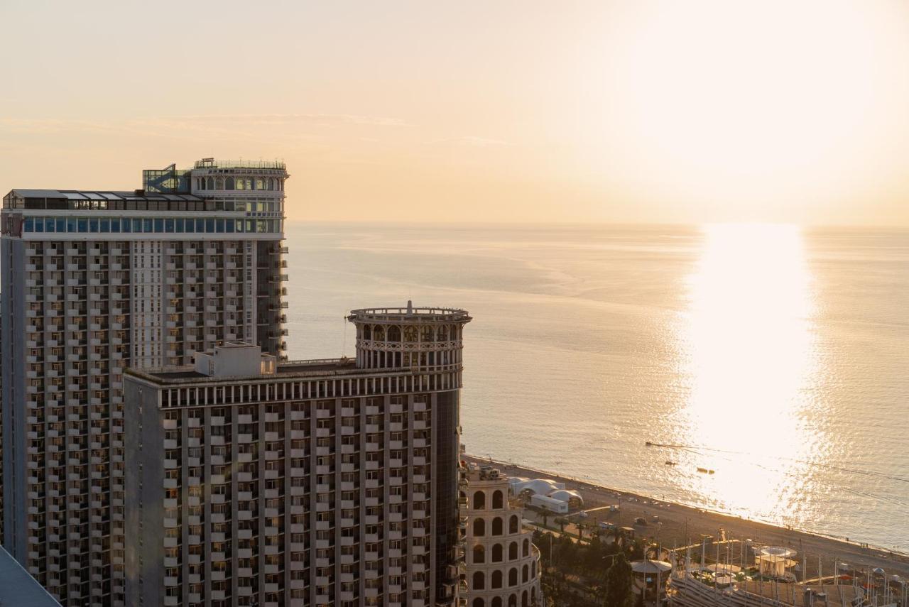 Apartamento Grand City Real Estate Batumi Exterior foto