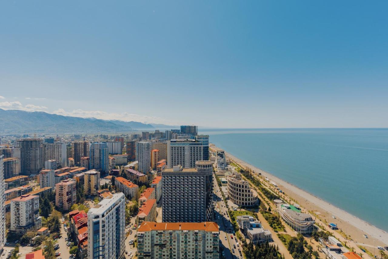 Apartamento Grand City Real Estate Batumi Exterior foto