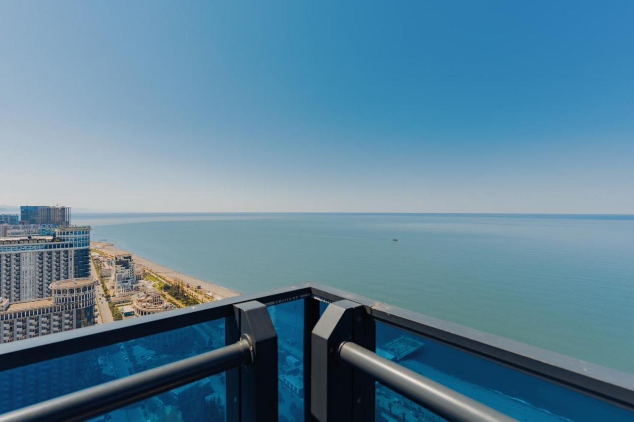 Apartamento Grand City Real Estate Batumi Exterior foto