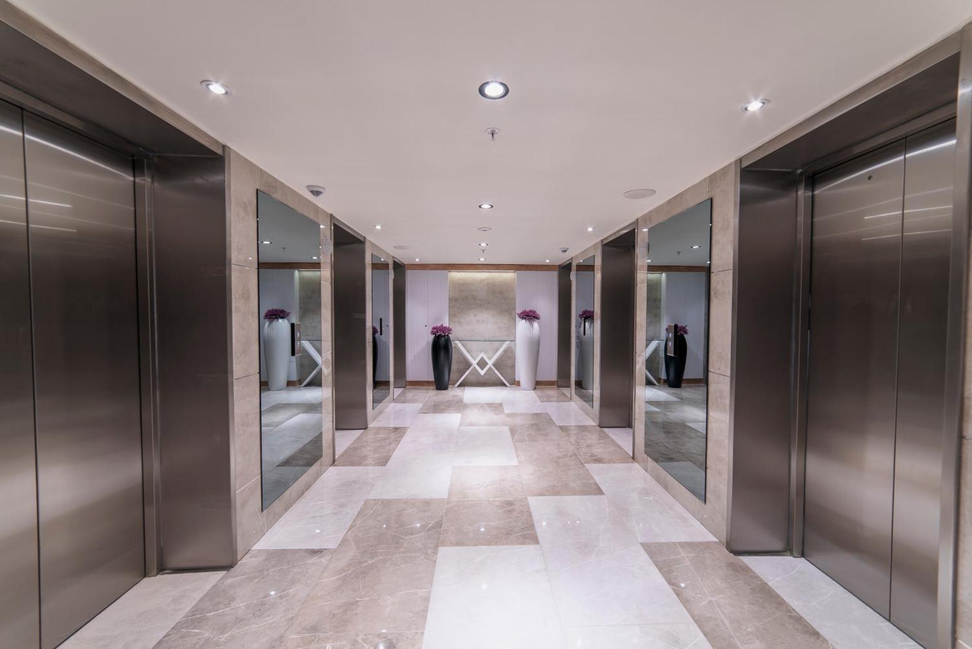 Apartamento Grand City Real Estate Batumi Exterior foto