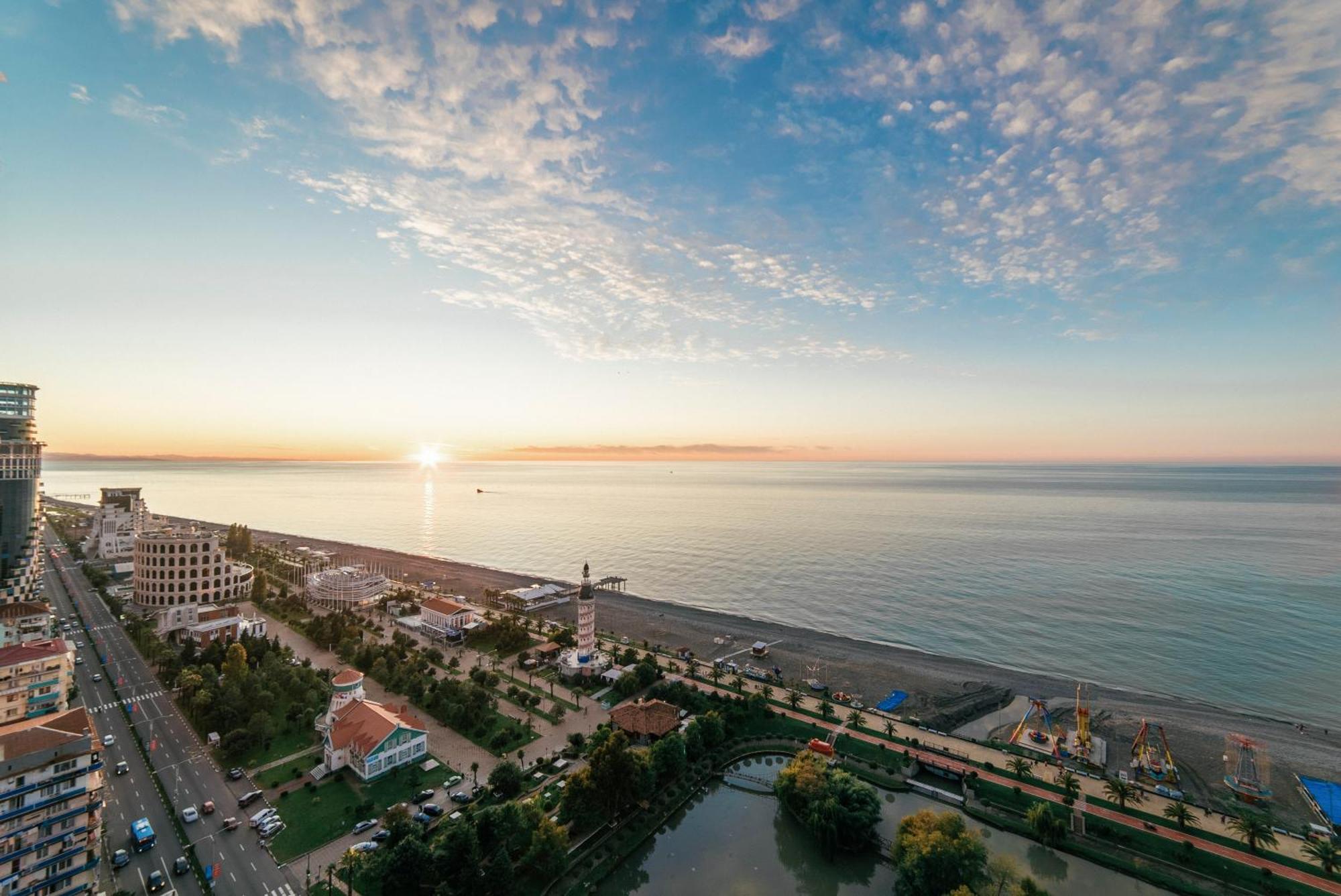 Apartamento Grand City Real Estate Batumi Exterior foto